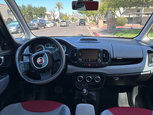 Used 2014 FIAT 500L Easy image 10