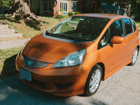 Used 2011 Honda Fit Sport image 11