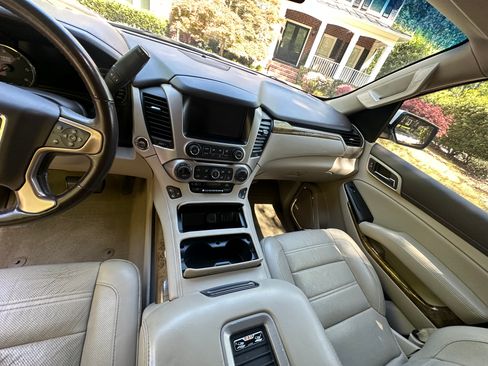 Used 2017 GMC Yukon Denali w/ Open Road Package image 21