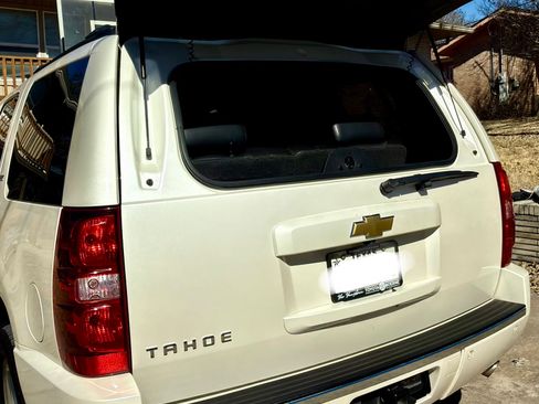 Used 2013 Chevrolet Tahoe LTZ image 14