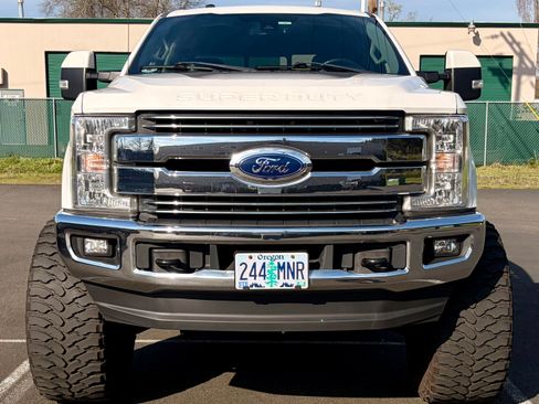 Used 2017 Ford F350 Lariat w/ Lariat Ultimate Package image 5