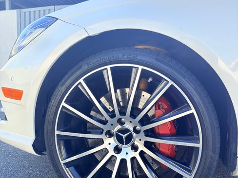 Used 2012 Mercedes-Benz CLS 550 image 14
