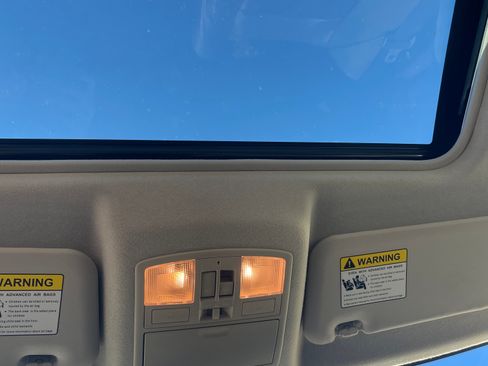 Used 2010 MAZDA MAZDA3 s Grand Touring image 26