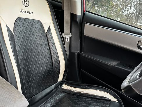 Used 2014 Toyota Corolla LE image 28