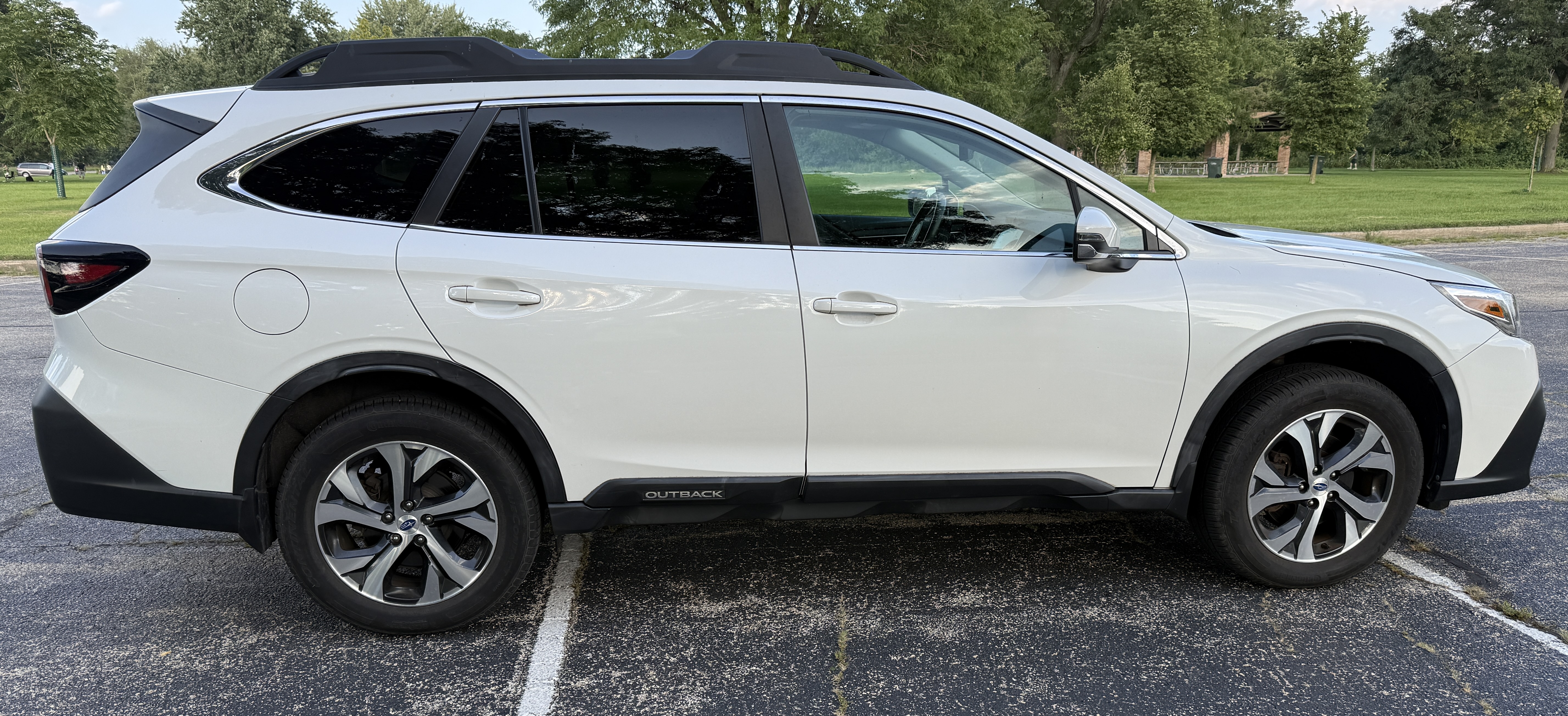 Used 2020 Subaru Outback Limited w/ Popular Package #2 AWD/4WD image 8