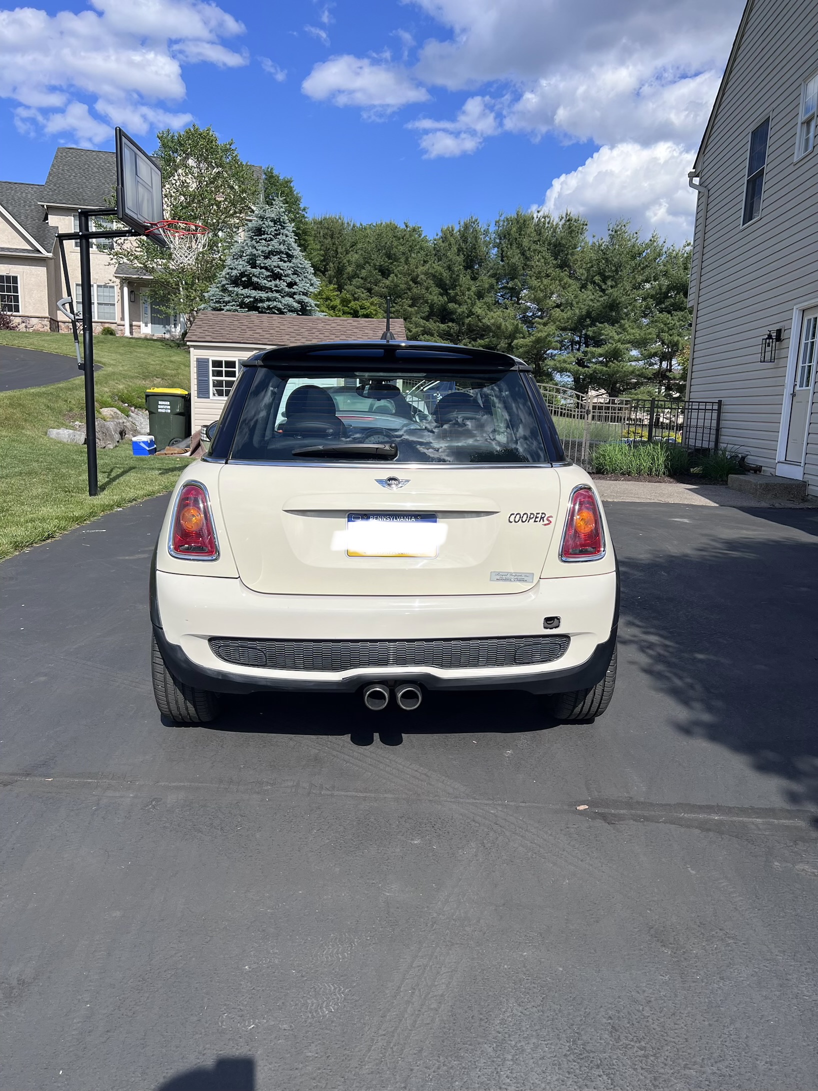 Used 2010 MINI Cooper S w/ Cold Weather Pkg FWD image 6