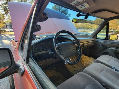 Used 1995 Ford F150 2WD Regular Cab image 9