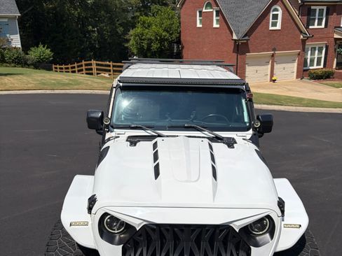 Used 2018 Jeep Wrangler Unlimited Sport S AWD/4WD image 4