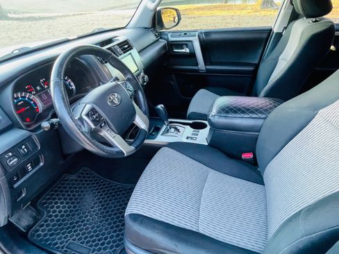 Used 2014 Toyota 4Runner SR5 image 15
