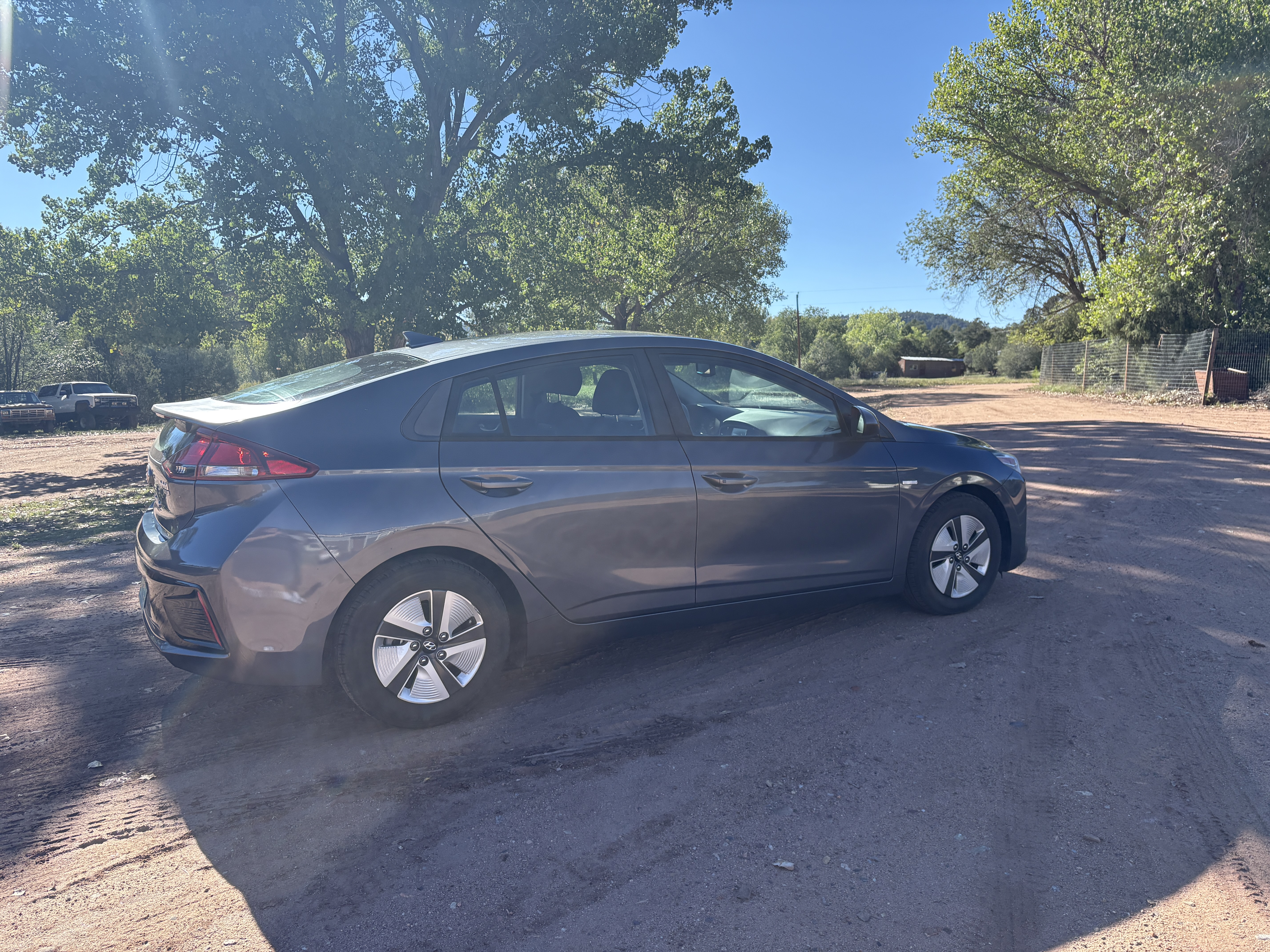 Used 2018 Hyundai Ioniq Blue FWD image 6