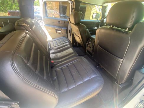 Used 2005 HUMMER H2 w/ Preferred Equipment Group image 14