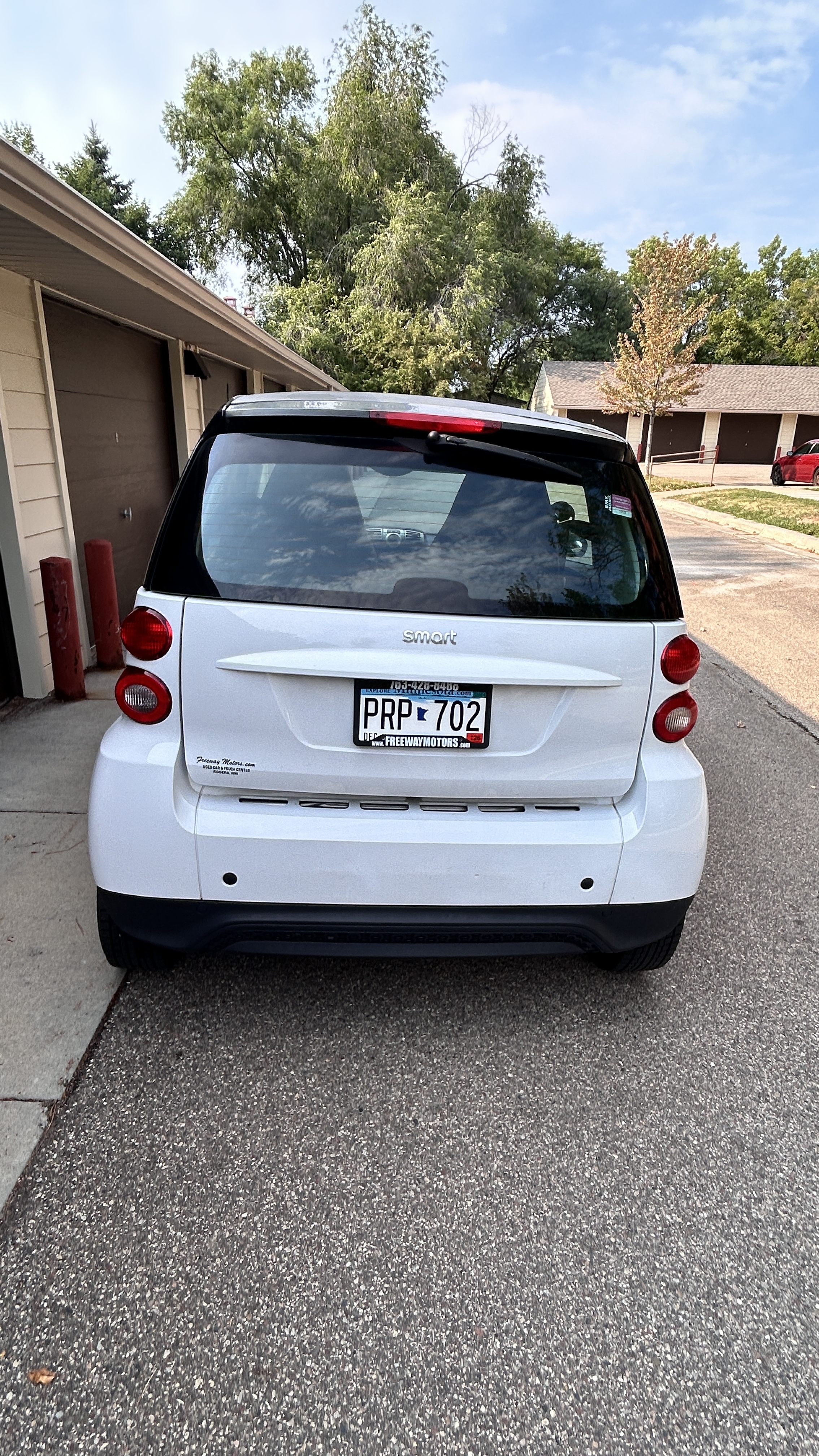 Used 2014 smart fortwo pure RWD image 8