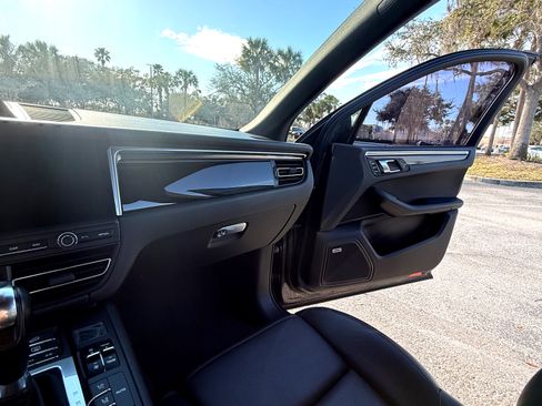 Used 2020 Porsche Macan S image 5