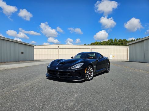 Used 2014 SRT Viper GTS w/ GTS Laguna Interior Package image 1
