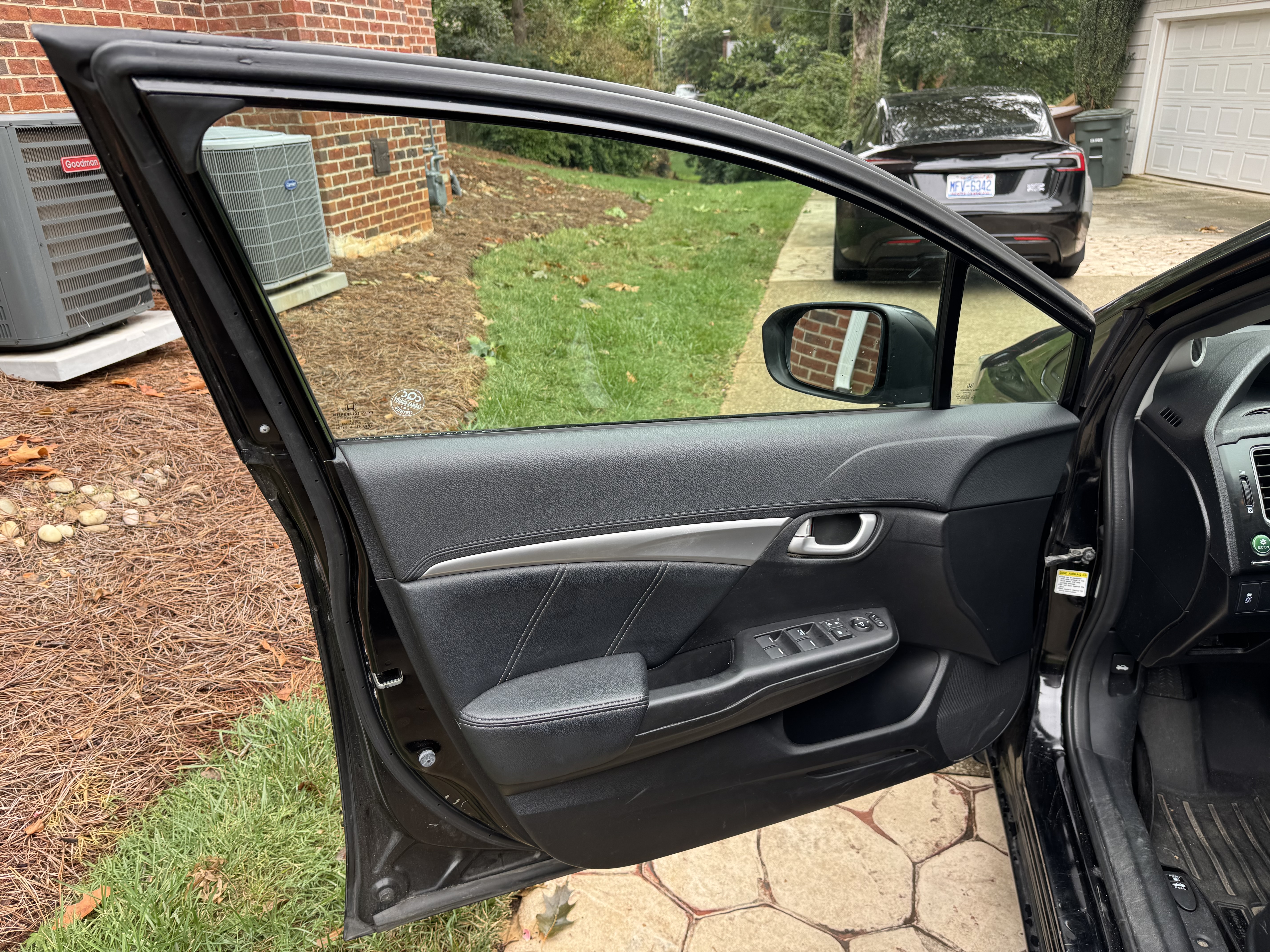 Used 2015 Honda Civic EX-L image 8