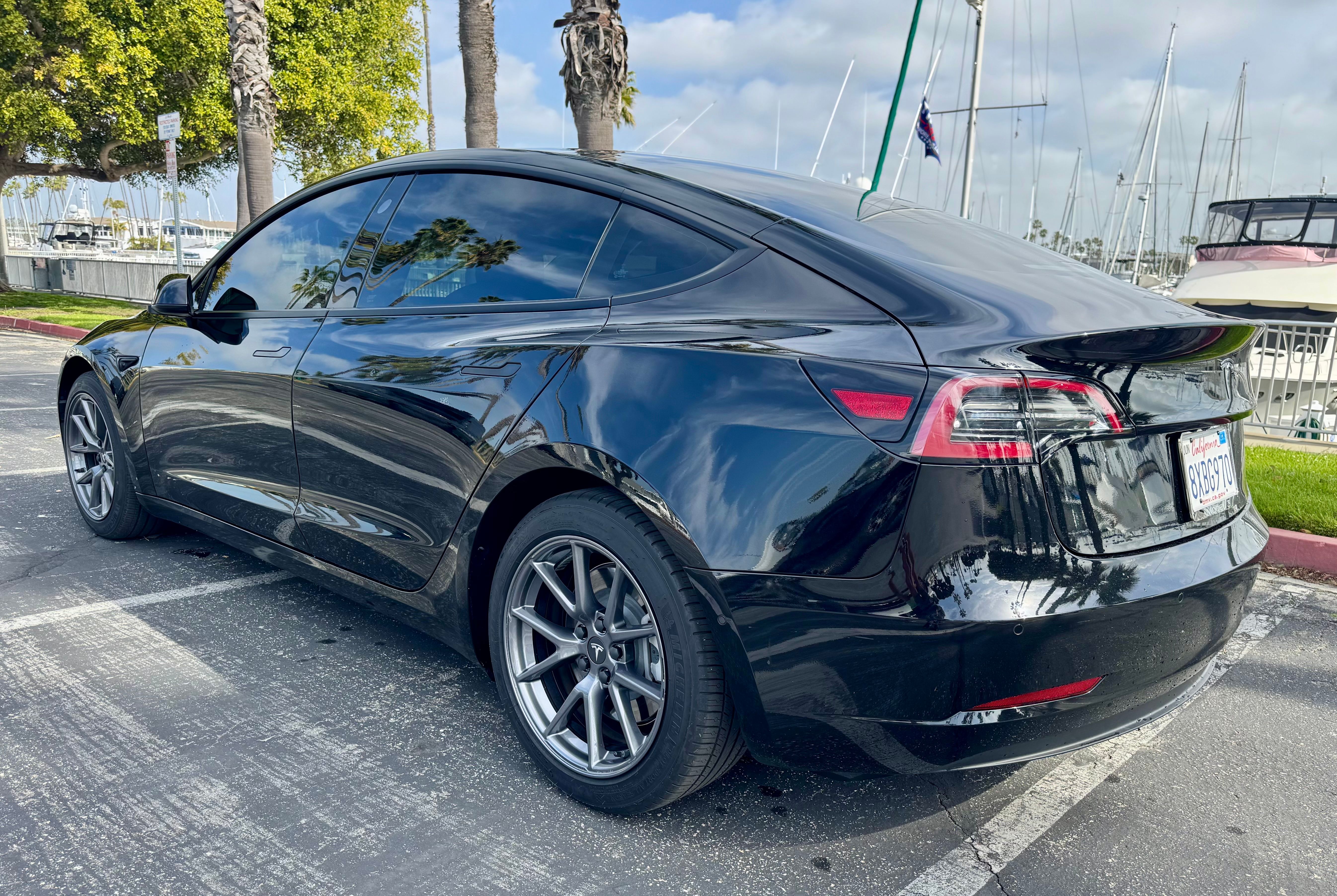 Used 2021 Tesla Model 3 Standard Range Plus RWD image 4
