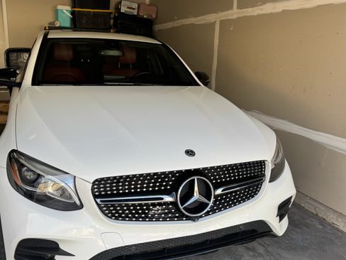 Used 2018 Mercedes-Benz GLC 300 GLC 300 4MATIC Sport Utility 4 image 9