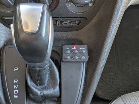 Used 2014 Ford Transit Connect XLT image 26