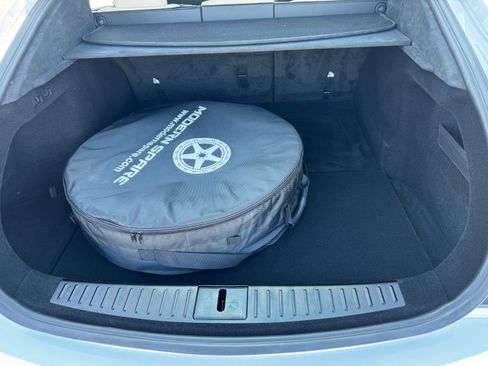 Used 2024 Tesla Model S image 5