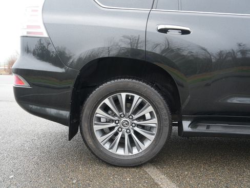 Used 2023 Lexus GX 460 Luxury image 27