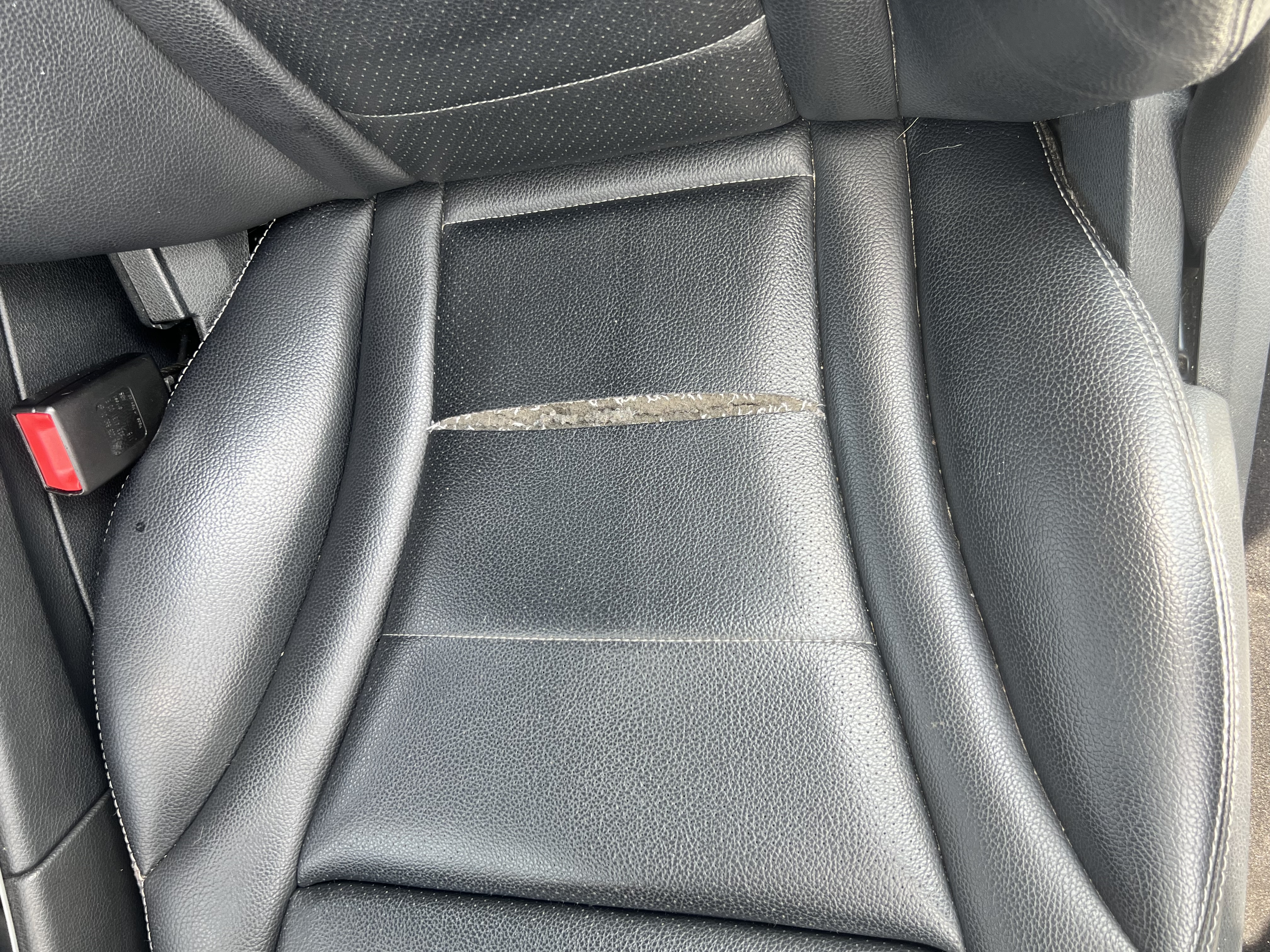 Used 2015 Mercedes-Benz C 300 Sedan image 23