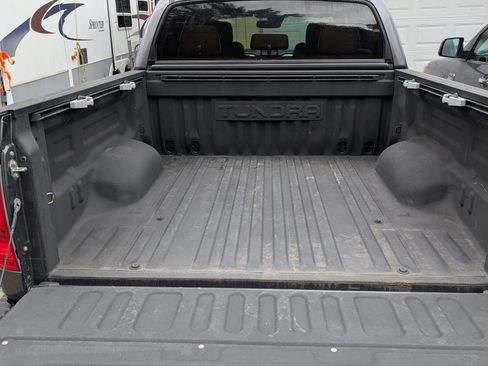 Used 2018 Toyota Tundra 1794 Edition image 12