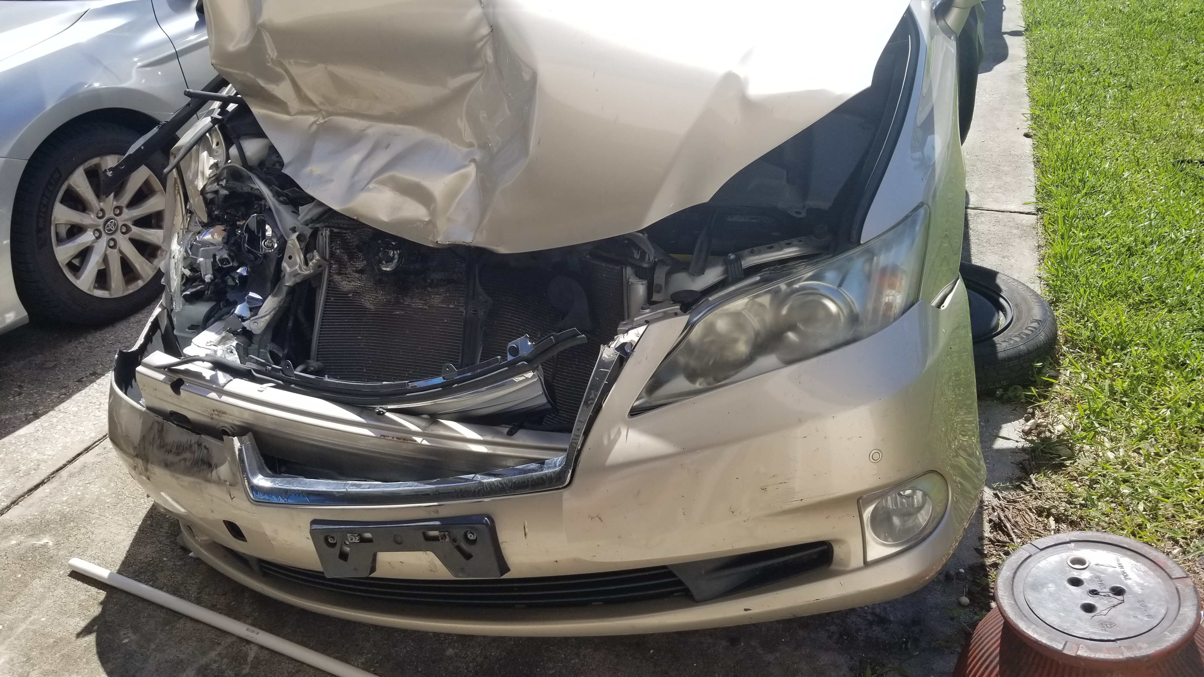 Used 2012 Lexus ES 350 FWD image 2