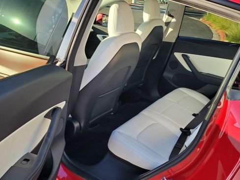 Used 2020 Tesla Model Y Performance image 17