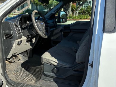 Used 2018 Ford F250 XL w/ Power Equipment Group image 13