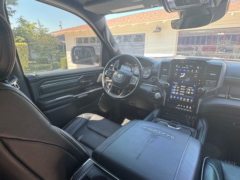 Used 2019 RAM 1500 Limited image 11