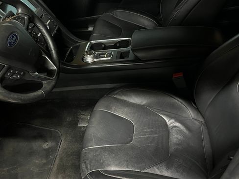 Used 2018 Ford Fusion Titanium image 10