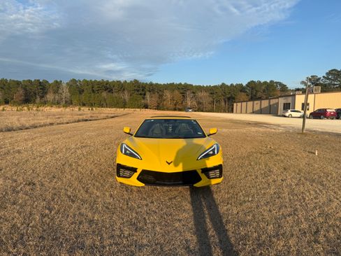 Used 2025 Chevrolet Corvette Stingray Coupe w/ 1LT image 25