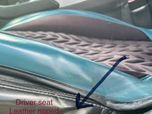 Used 2016 Cadillac SRX Luxury w/ Driver Awareness Package image 11