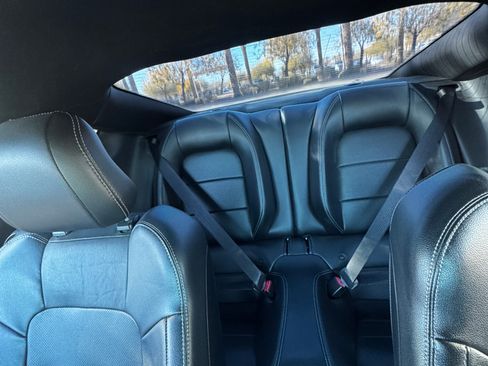 Used 2016 Ford Mustang GT Premium image 14