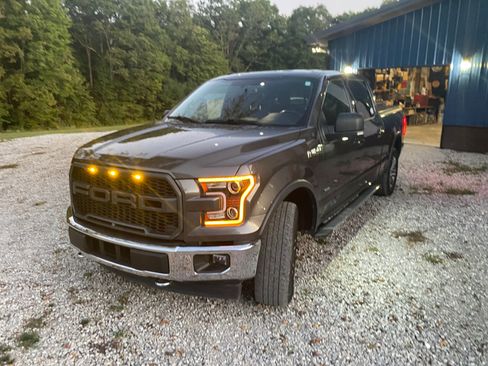 Used 2017 Ford F150 XLT w/ Equipment Group 302A Luxury image 11
