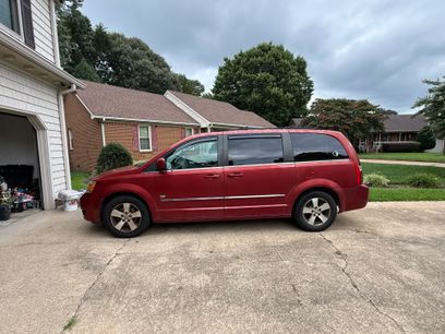 Used 2009 Dodge Grand Caravan SXT