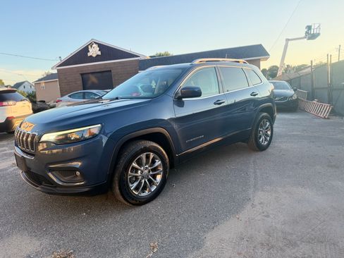 Used 2020 Jeep Cherokee Latitude Plus AWD/4WD image 1