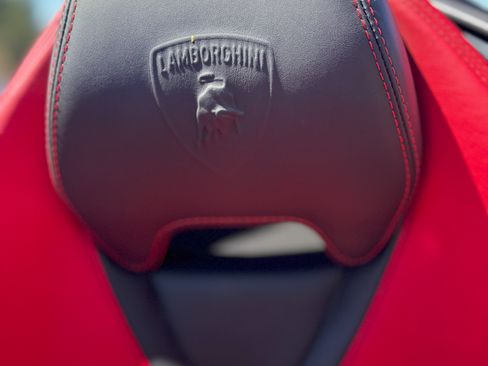 Used 2017 Lamborghini Huracan LP 580-2 image 17