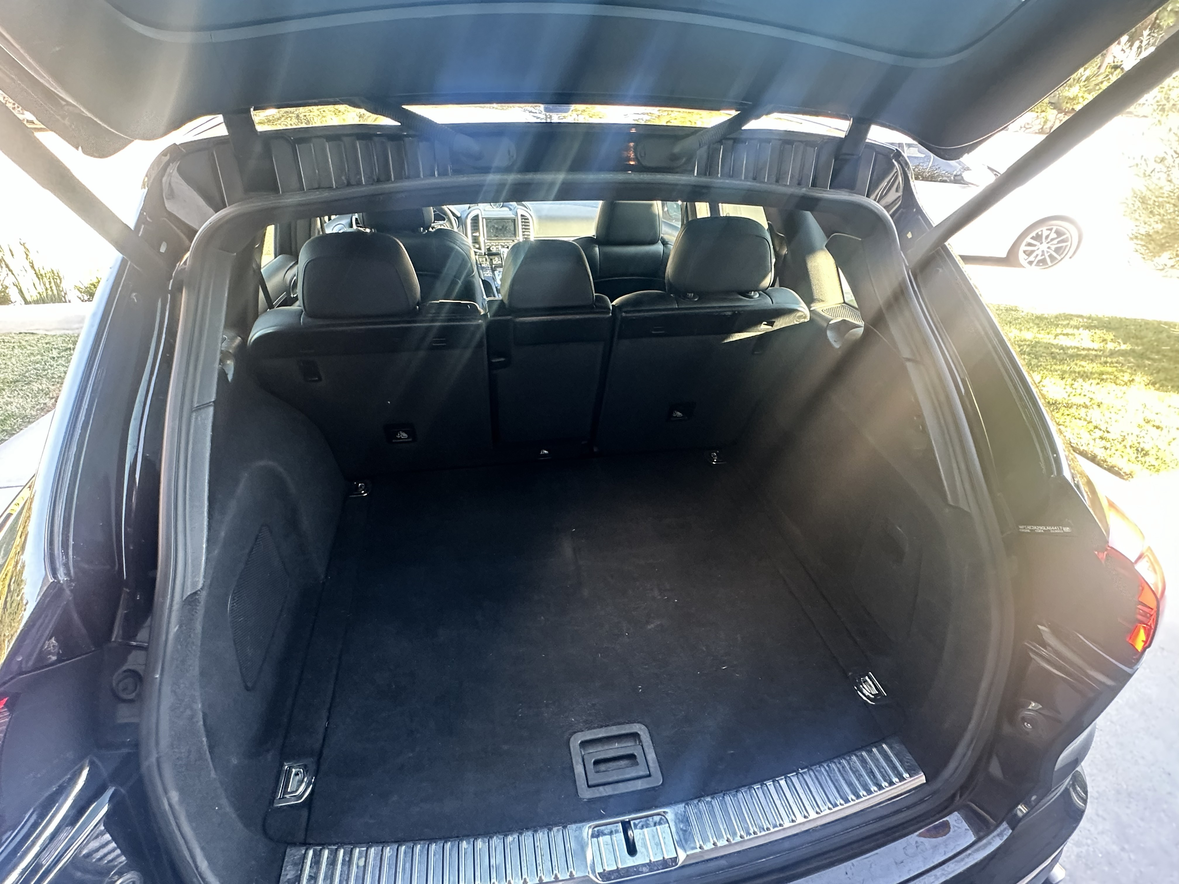 Used 2016 Porsche Cayenne S AWD/4WD image 16