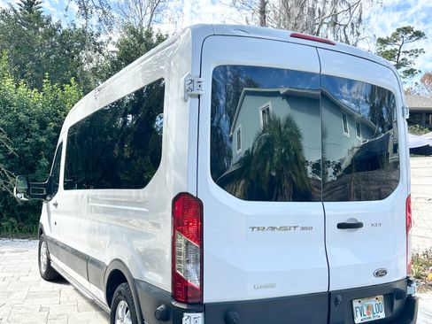 Used 2016 Ford Transit 350 XLT image 6