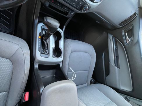 Used 2016 Chevrolet Colorado LT image 16