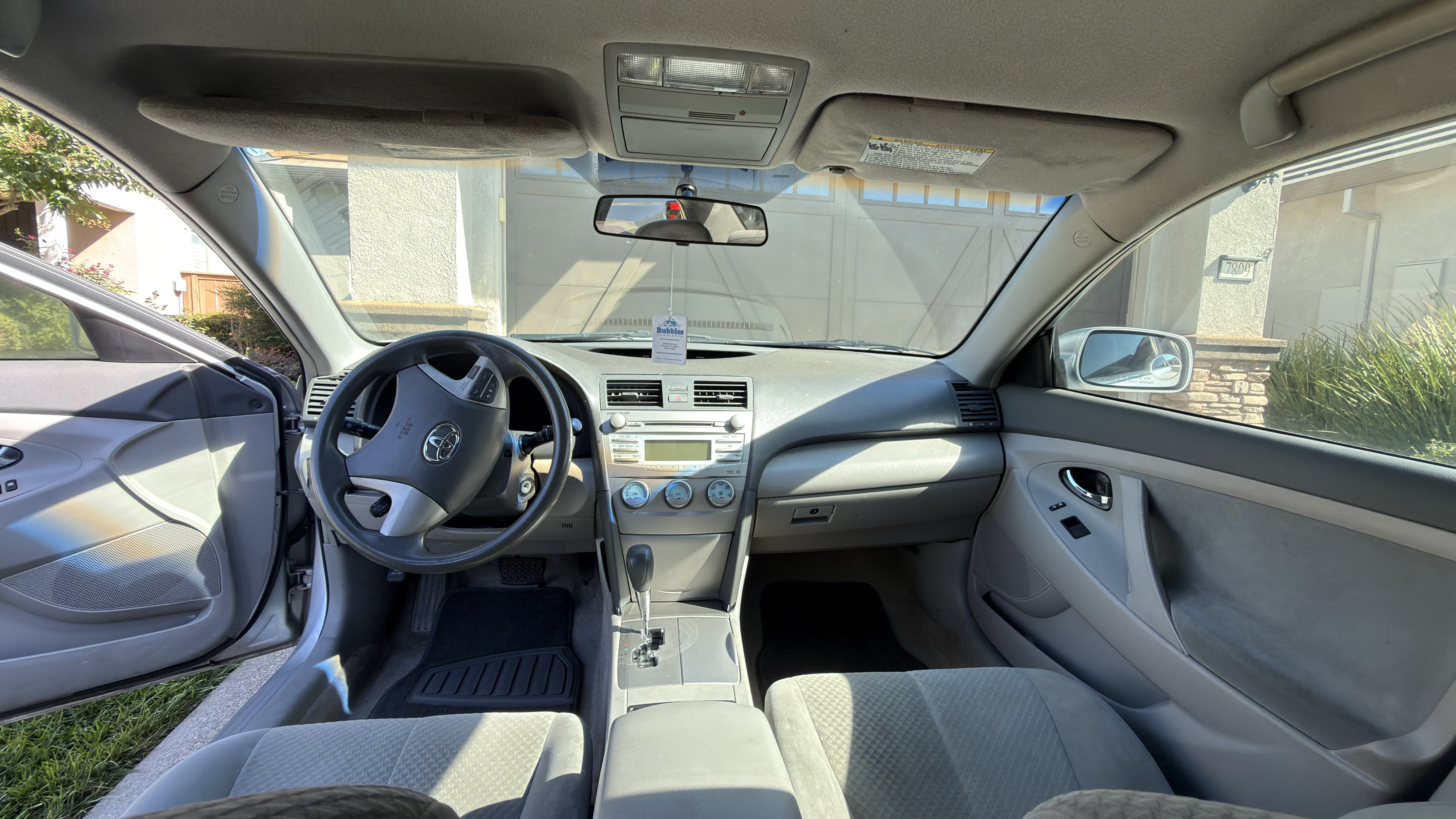 Used 2009 Toyota Camry LE FWD image 4