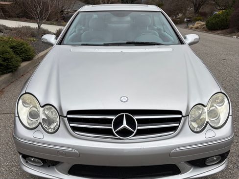 Used 2005 Mercedes-Benz CLK 500 Coupe image 1