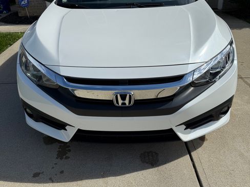 Used 2017 Honda Civic EX-T image 2