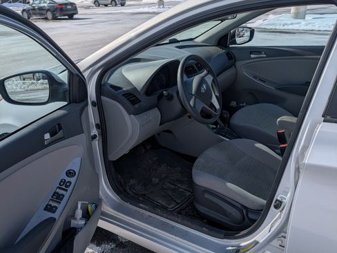 Used 2017 Hyundai Accent SE image 14