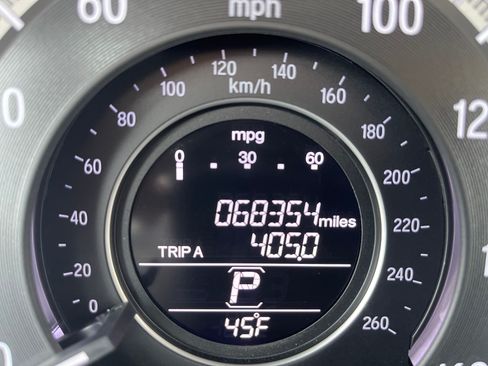 Used 2016 Honda Accord LX image 2