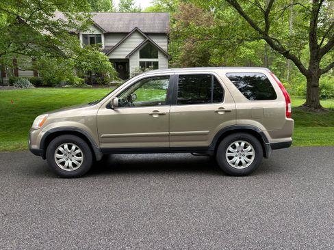 Used 2006 Honda CR-V EX image 2