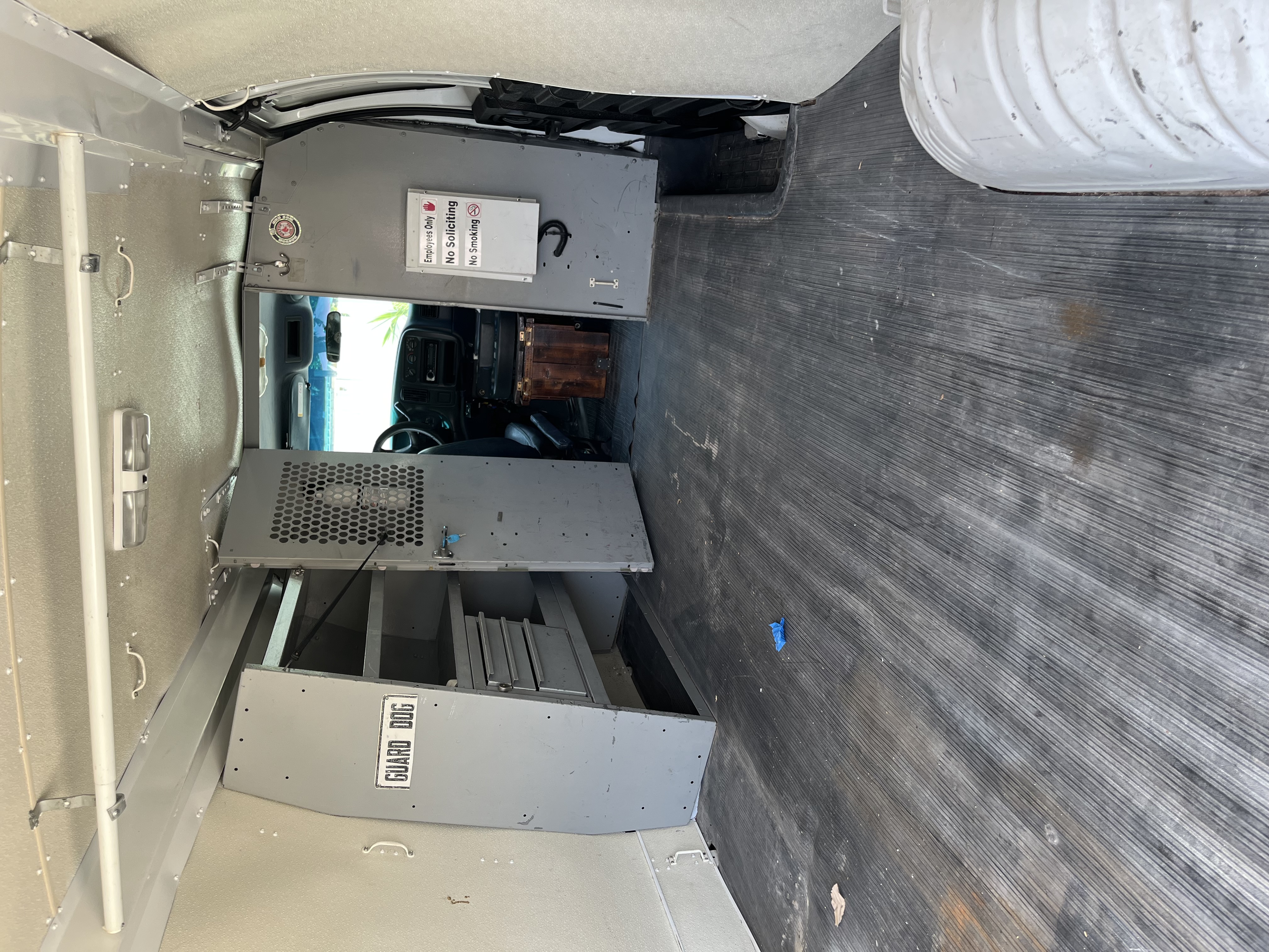 Used 1999 Chevrolet Express 3500 Extended RWD image 9