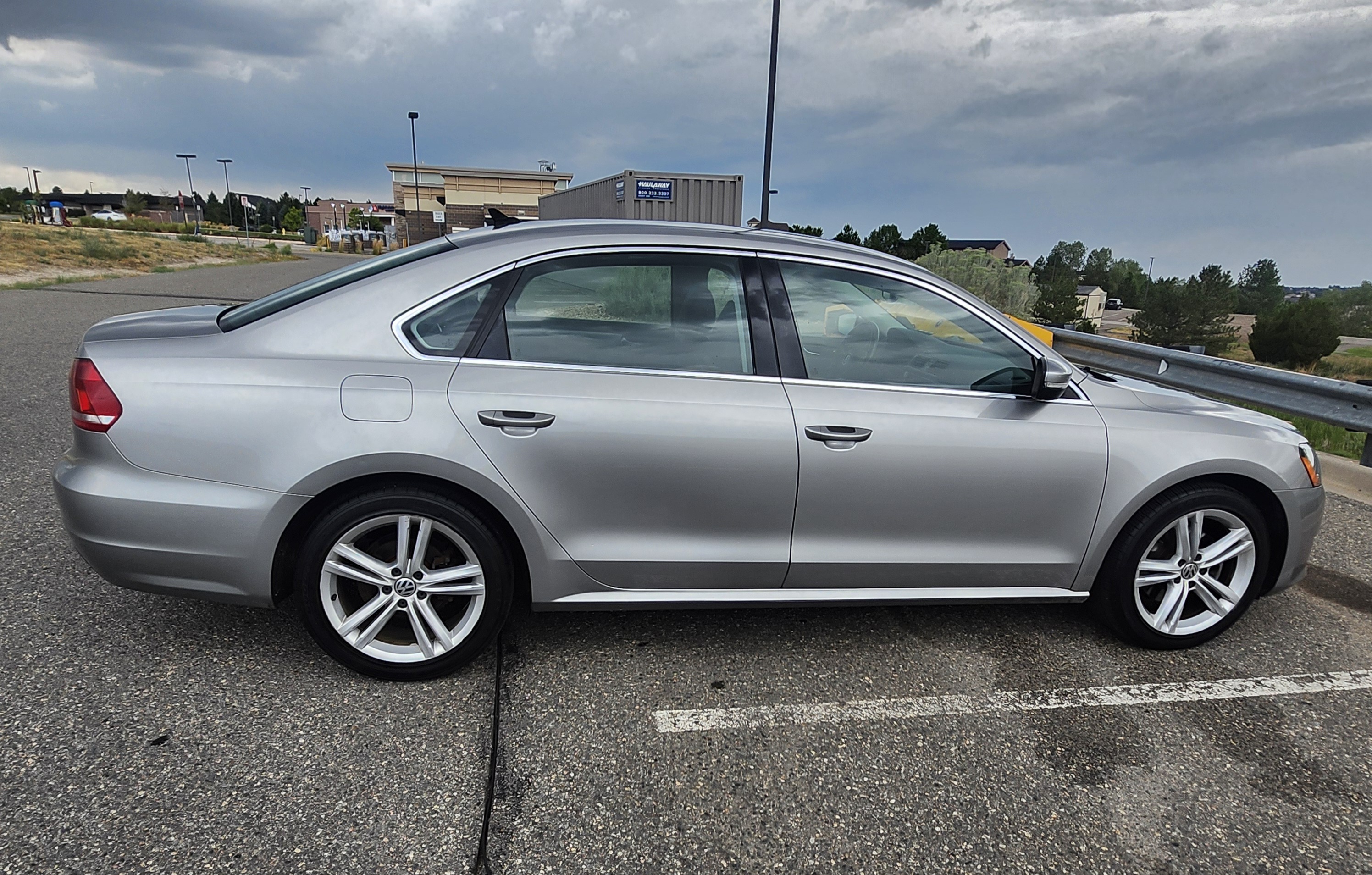 Used 2014 Volkswagen Passat 1.8T SE FWD image 9