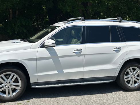 Used 2016 Mercedes-Benz GL 450 4MATIC image 2